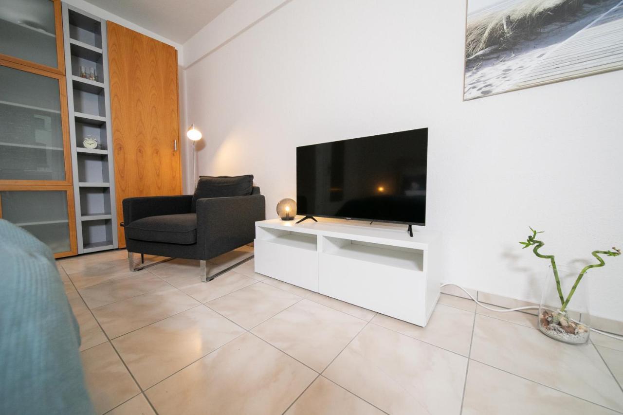 Apartment Blue - Zentral Und Gut Angebunden デュッセルドルフ エクステリア 写真