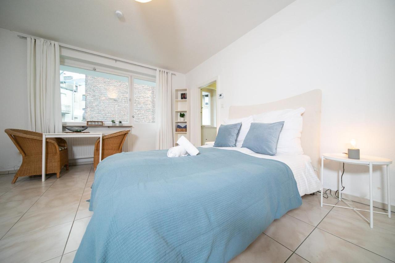 Apartment Blue - Zentral Und Gut Angebunden デュッセルドルフ エクステリア 写真